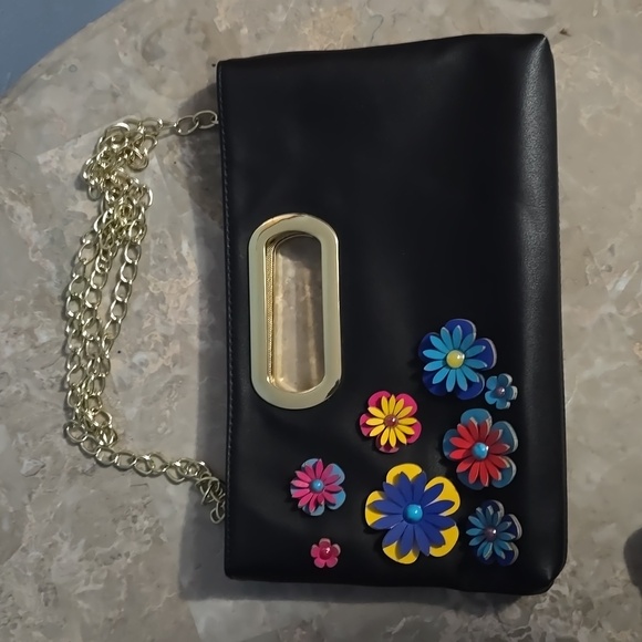 Imoshion Black Flower Applique Crossbody Clutch NWT - Picture 1 of 7